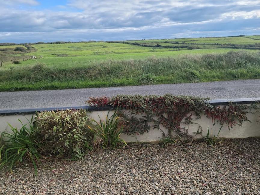 Coastal View Cottage Mullagh  Kültér fotó